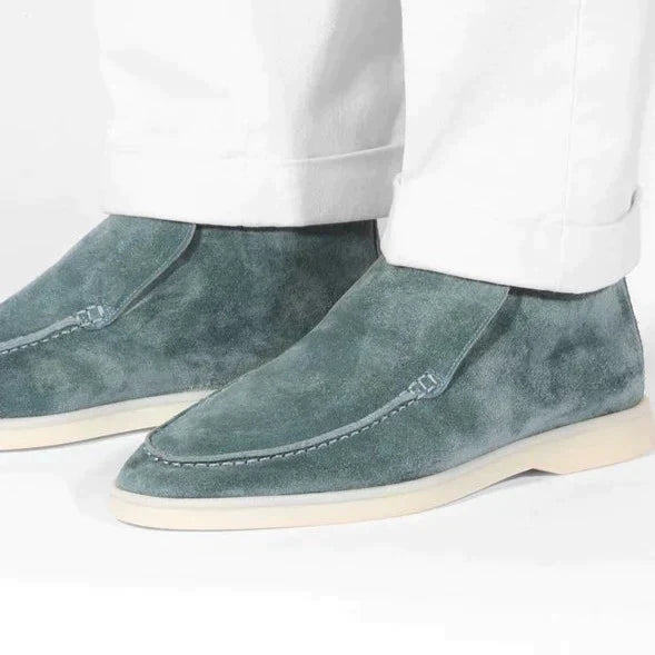 Regale | Scarpe in suede.