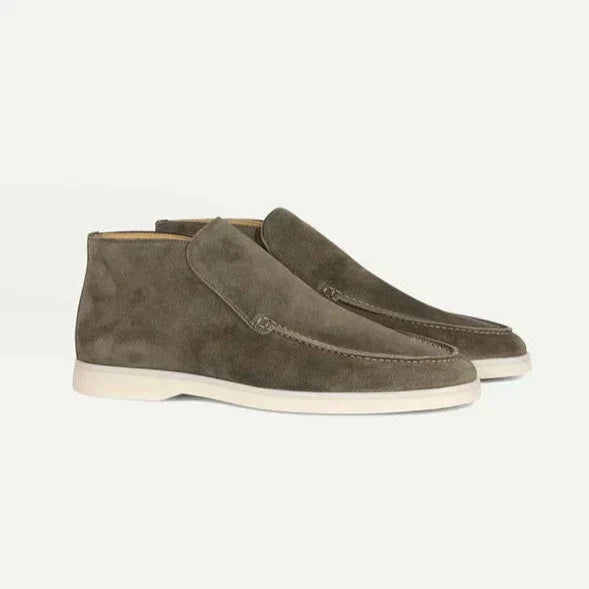 Regale | Scarpe in suede.