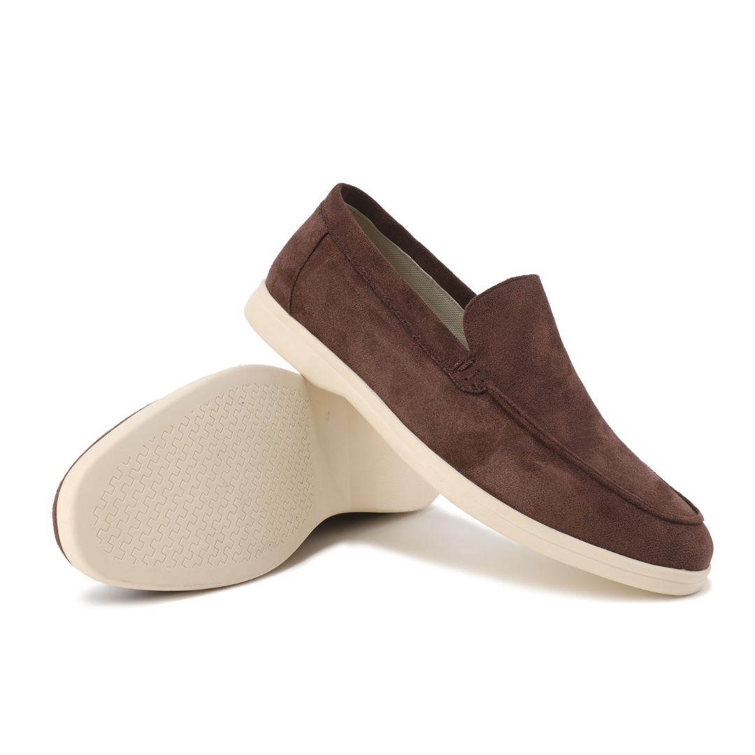 Regale | Scarpe in camoscio.