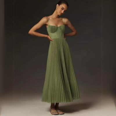 Amanda | Abito lungo plissettato verde oliva