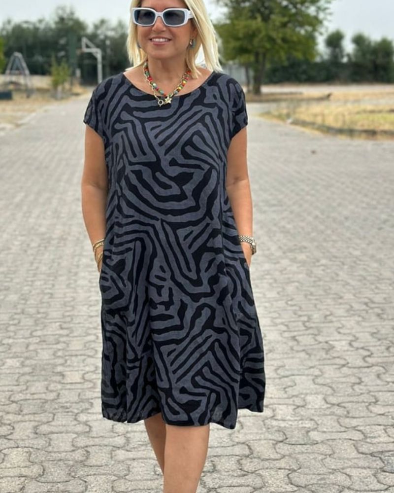 Amelia | Abito Estivo con Scollo Rotondo e Stampa Delicata