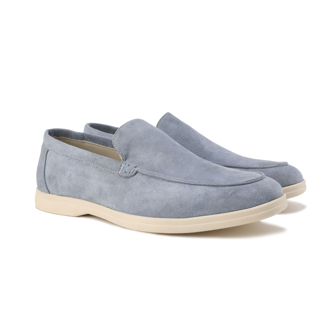 Regale | Scarpe in camoscio.