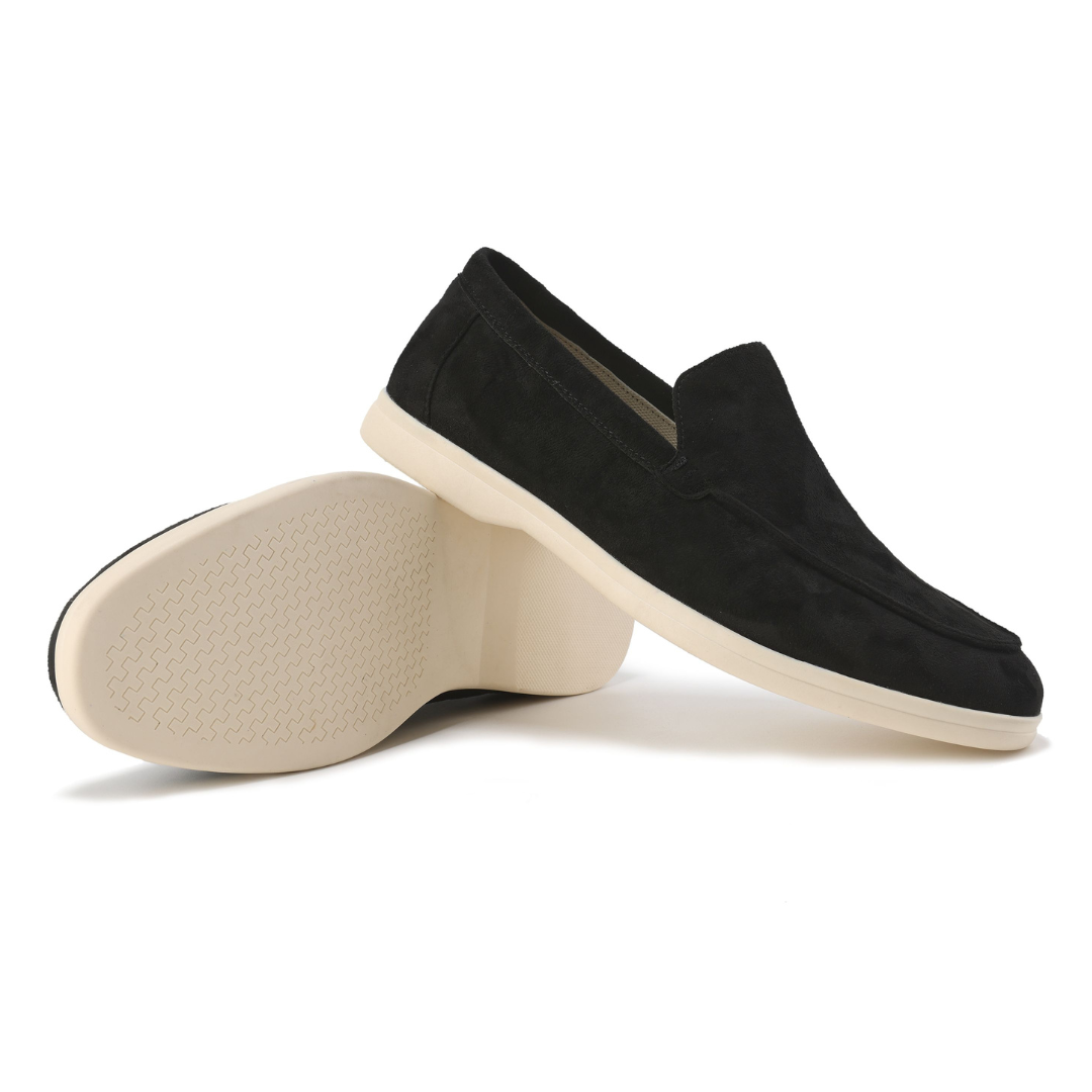 Regale | Scarpe in camoscio.