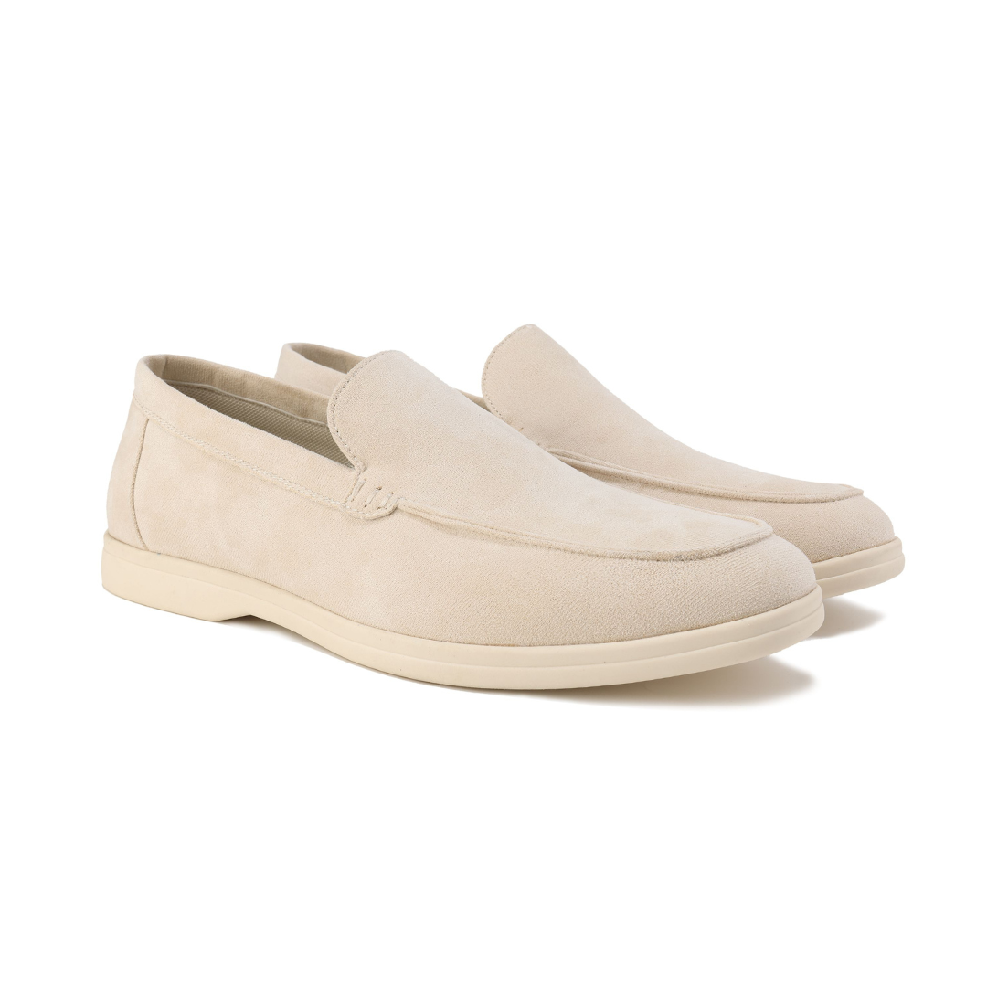 Regale | Scarpe in camoscio.