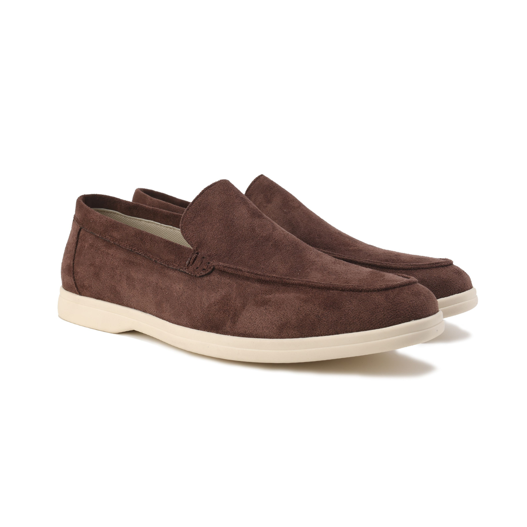 Regale | Scarpe in camoscio.