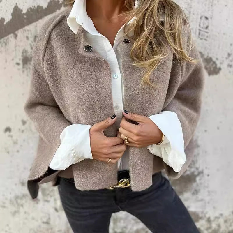 Ilse | Giacca corta con eleganti maniche svasate